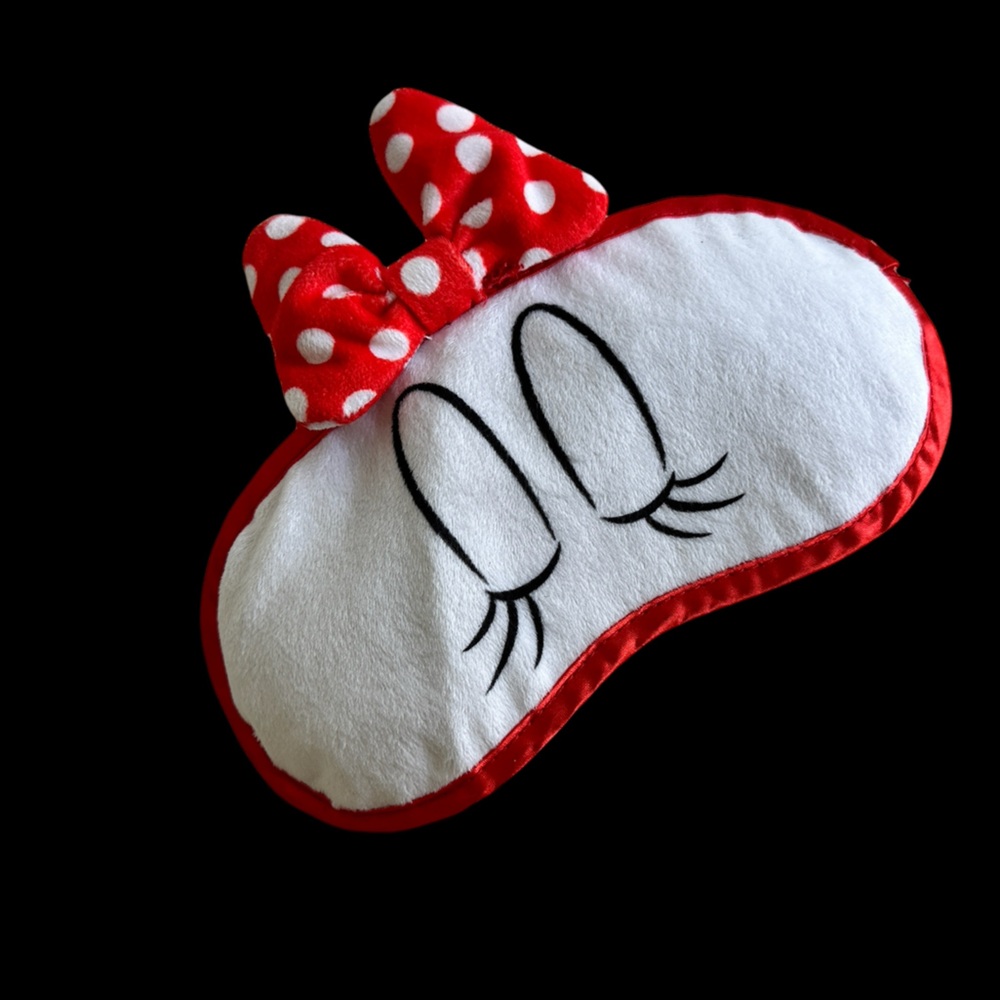 Disney Minnie Mouse eye-mask for ages 3 and older.‎  Restful sleep